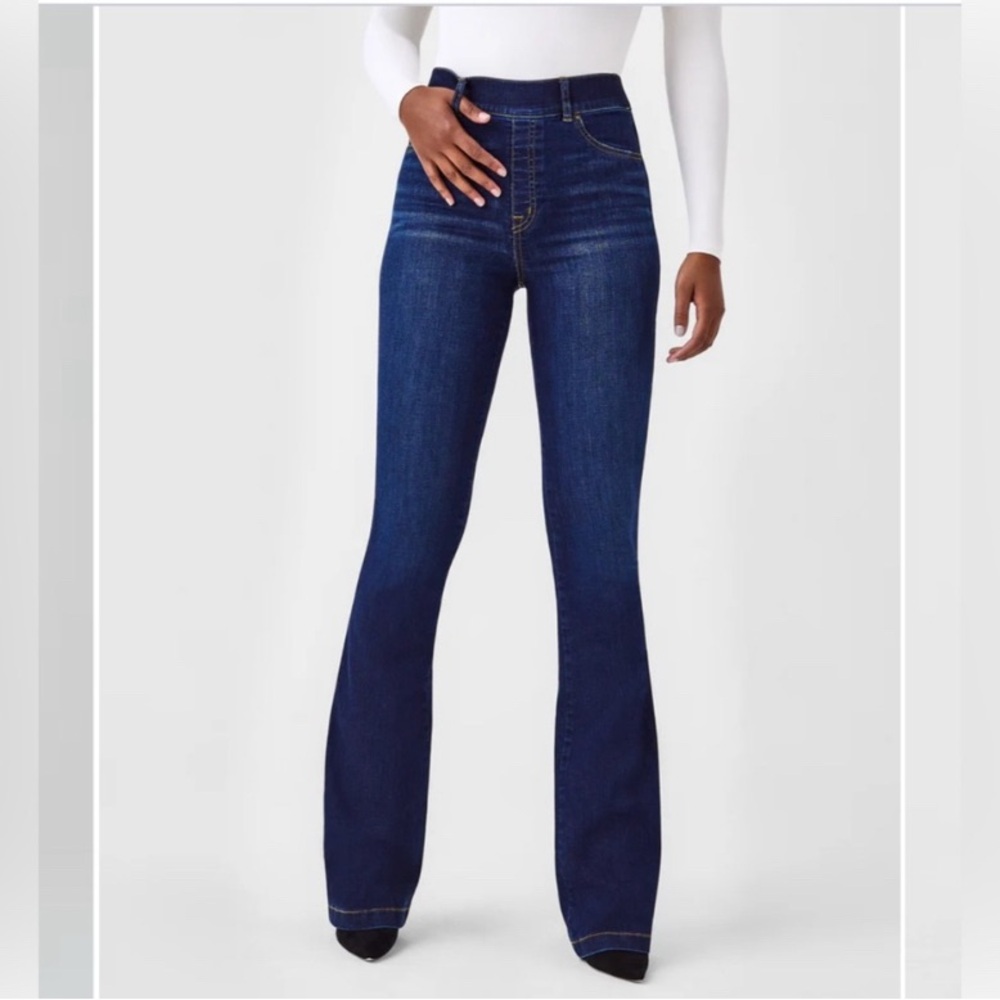 SPANX Dark Wash Flare Jeans- Midnight Shade- NWT Size Large